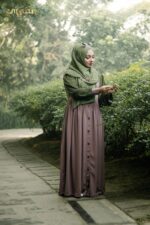 Evelyn Gown - Image 2