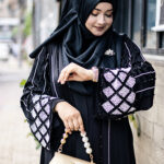 Abaya E Manaar