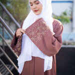 Abaya E Yamini