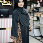 Abaya E Wareesha
