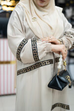 Dubai Inspired Formal Abaya - Image 4