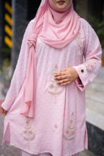 Boutiques Kurti Set - Image 3