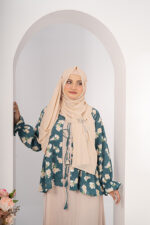 Vinnesa Gown - Image 2