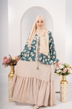 Vinnesa Gown - Image 3