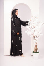 Ushna Karchupi Abaya - Image 3
