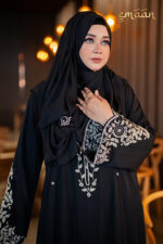 Abaya E Raihana