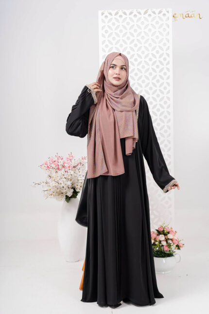 Abaya E Ania